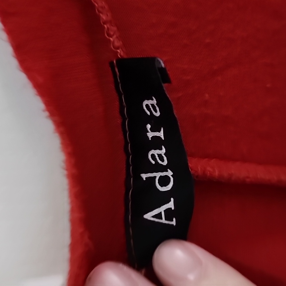 Adara Red Sweater - Picture 2 of 5